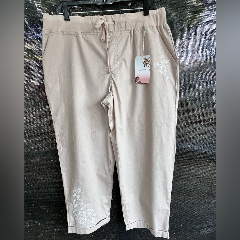 Palm Rio Women’s Tan Casual Pants size L pull on